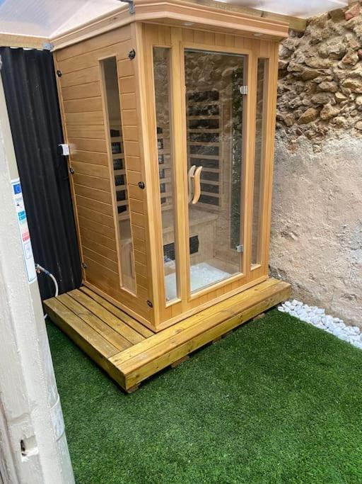 Superbe Suite Avec Jacuzzi Patio Et Sauna La Ciotat Exterior photo